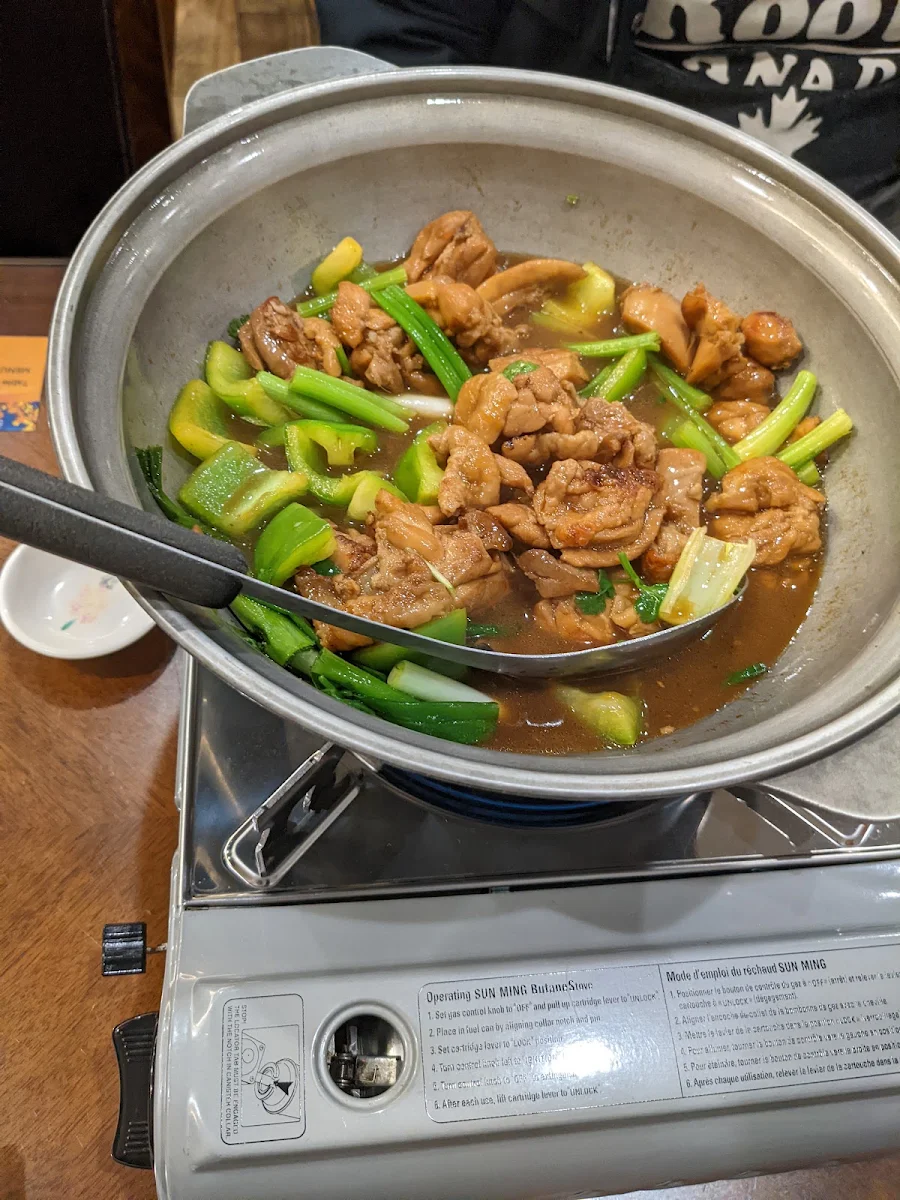 ttop chicken pot 花雕雞鍋